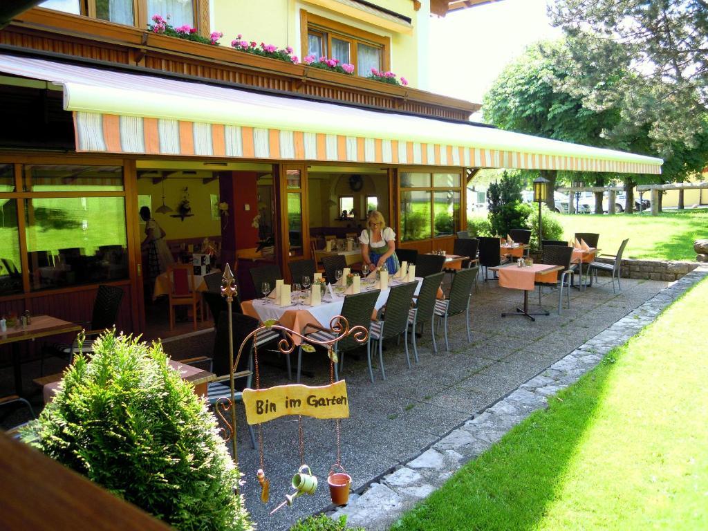 Landgasthof Reitsamerhof Werfen Exterior photo