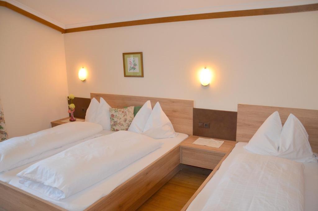 Landgasthof Reitsamerhof Werfen Room photo